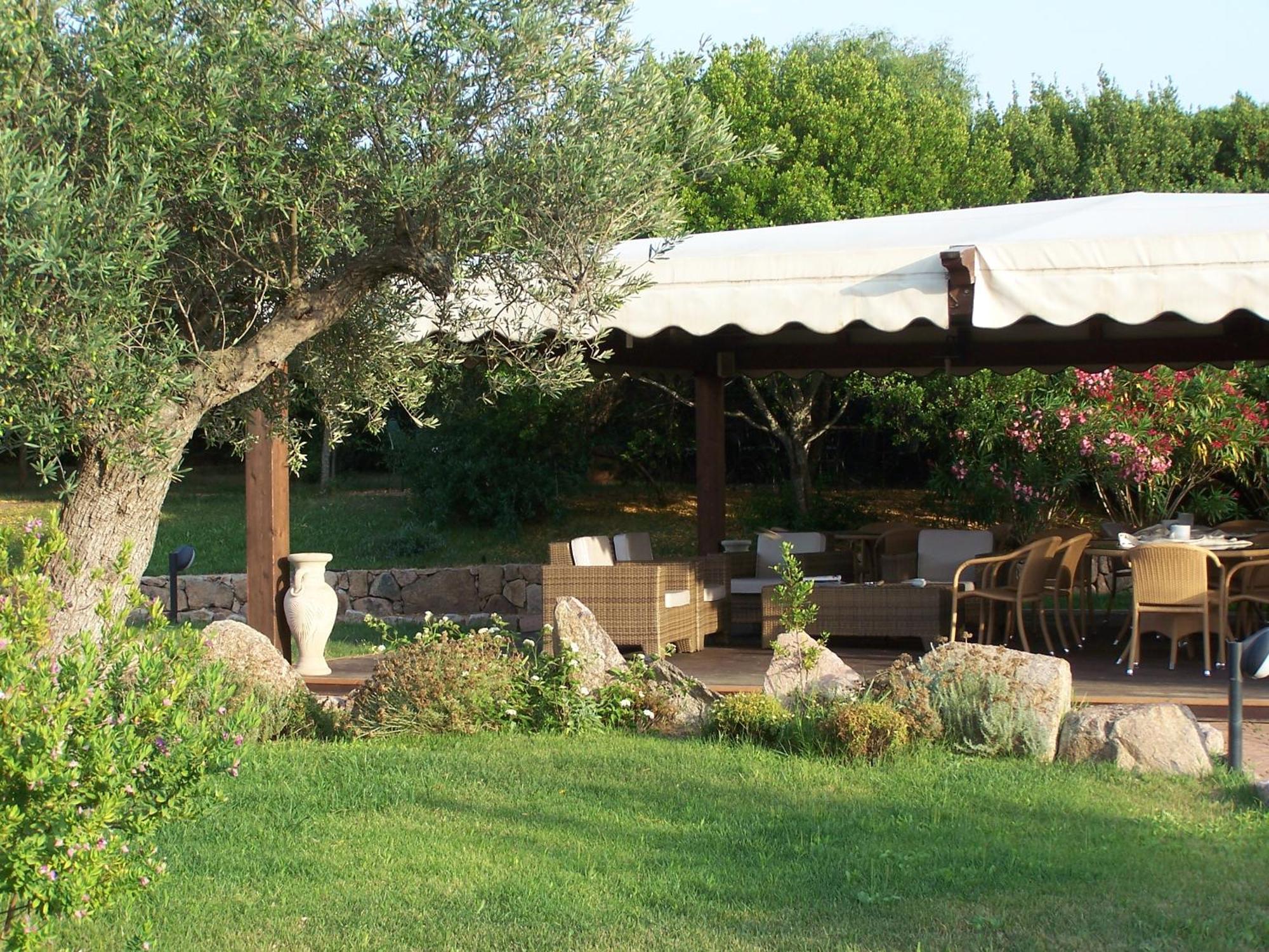 Hotel Club Ragno D'Oro Olbia Tempio エクステリア 写真